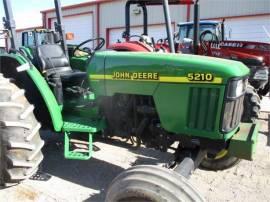 JOHN DEERE 5210