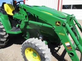 2017 JOHN DEERE 4044M