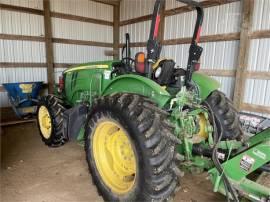 2016 JOHN DEERE 5085E