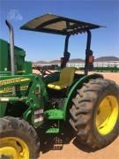 2005 JOHN DEERE 5205