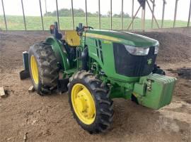 2017 JOHN DEERE 5065E