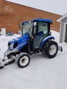 2015 NEW HOLLAND BOOMER 3045