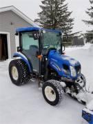 2015 NEW HOLLAND BOOMER 3045