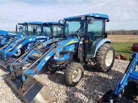 2013 NEW HOLLAND BOOMER 3040