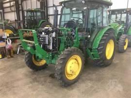 2017 JOHN DEERE 5055E