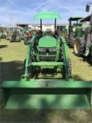 2017 JOHN DEERE 4052M