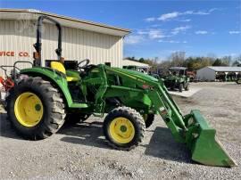 2018 JOHN DEERE 4052M