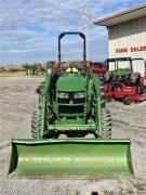 2018 JOHN DEERE 4052M