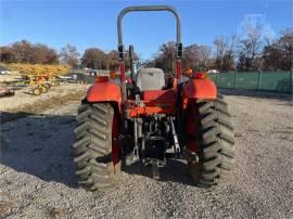 2016 KUBOTA M6060HD