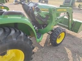 JOHN DEERE 3032E