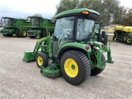 2017 JOHN DEERE 3033R