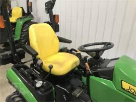 2018 JOHN DEERE 1025R