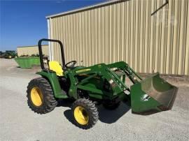 2011 JOHN DEERE 3032E