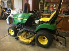 2008 JOHN DEERE 2305