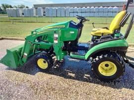 2017 JOHN DEERE 1025R