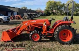 2017 KUBOTA L3901HST