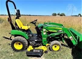 2009 JOHN DEERE 2305