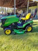 2016 JOHN DEERE 1025R