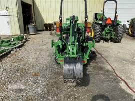 2022 JOHN DEERE 1025R