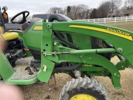 2016 JOHN DEERE 3039R