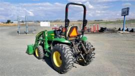 2008 JOHN DEERE 3320