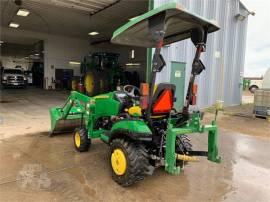 2017 JOHN DEERE 1025R