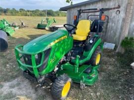 2017 JOHN DEERE 1025R