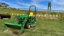 2011 JOHN DEERE 1026R