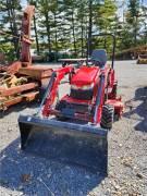 2017 MASSEY FERGUSON GC1715