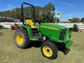 2016 JOHN DEERE 3032E