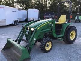 2014 JOHN DEERE 3320