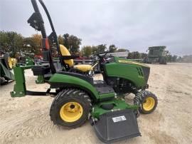 JOHN DEERE 1025R