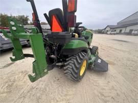 JOHN DEERE 1025R