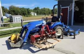 2017 NEW HOLLAND BOOMER 24