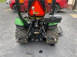 2017 JOHN DEERE 1025R