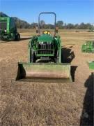 JOHN DEERE 3025E