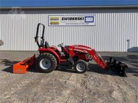 MASSEY FERGUSON 1825E