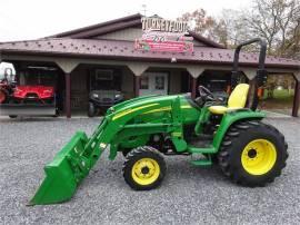 JOHN DEERE 3320