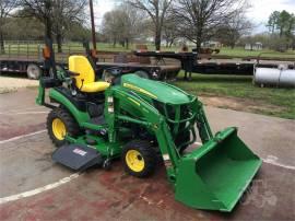 2017 JOHN DEERE 1025R