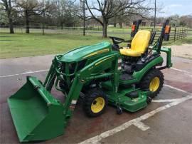 2017 JOHN DEERE 1025R