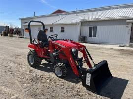 2022 MASSEY FERGUSON GC1723E