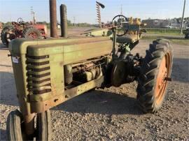 1944 JOHN DEERE B