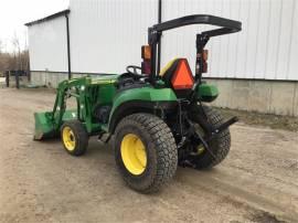 2020 JOHN DEERE 2032R