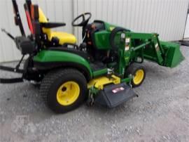 2017 JOHN DEERE 1025R