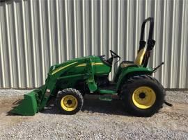 2010 JOHN DEERE 3320