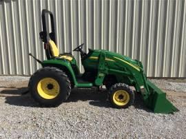 2010 JOHN DEERE 3320