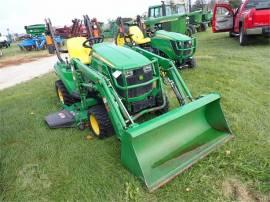 JOHN DEERE 1023E