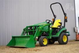 JOHN DEERE 1025R