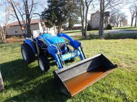 NEW HOLLAND BOOMER 2030