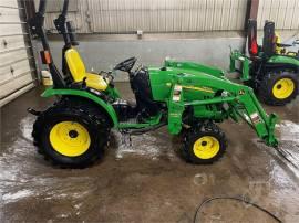 2011 JOHN DEERE 2520